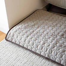 Lataa kuva Galleria-katseluun, Viilentävä koirien makuualusta - MrFluffyFriend®