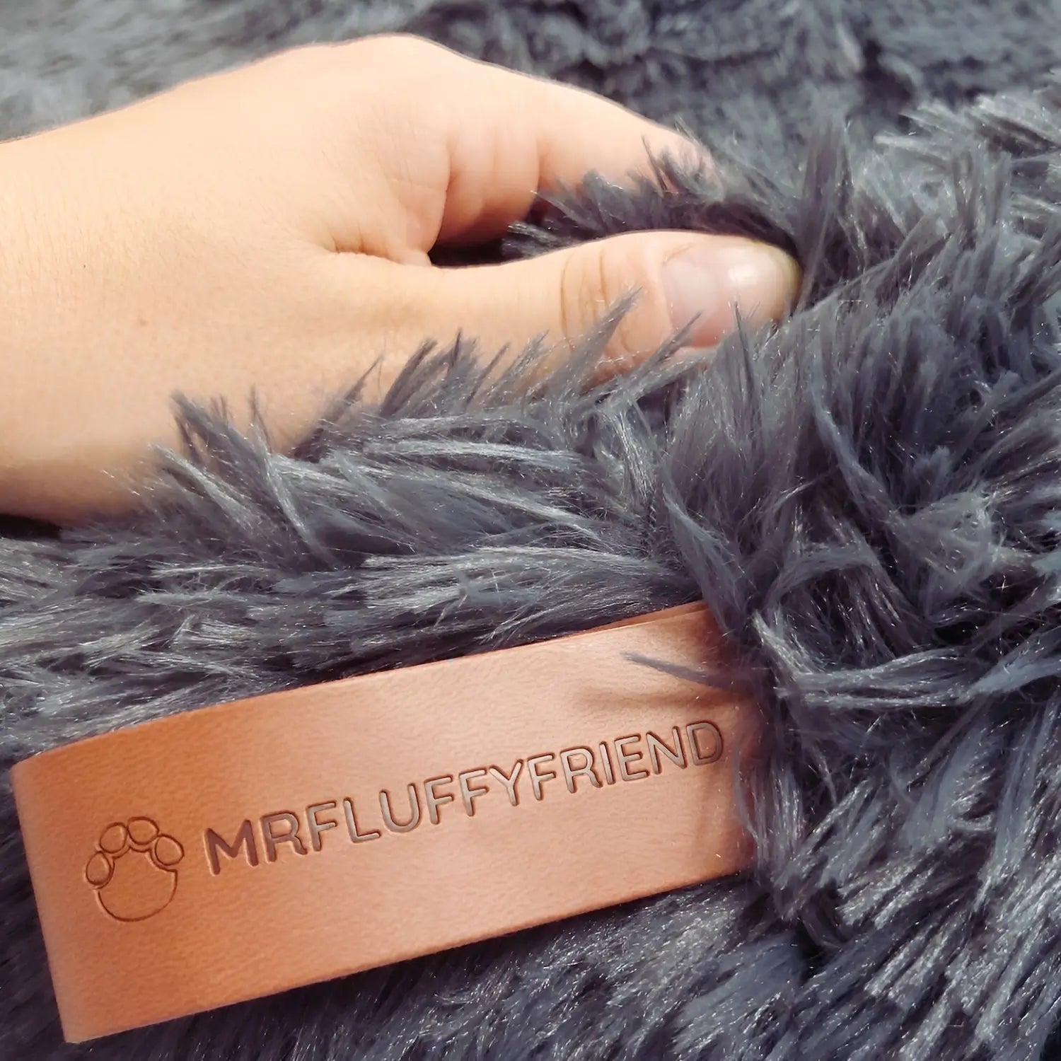 MrFluffyFriend™ – Rauhoittava ja Pestävä Koiran peti
