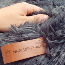 Lataa kuva Galleria-katseluun, MrFluffyFriend™ – Rauhoittava ja Pestävä Koiran peti
